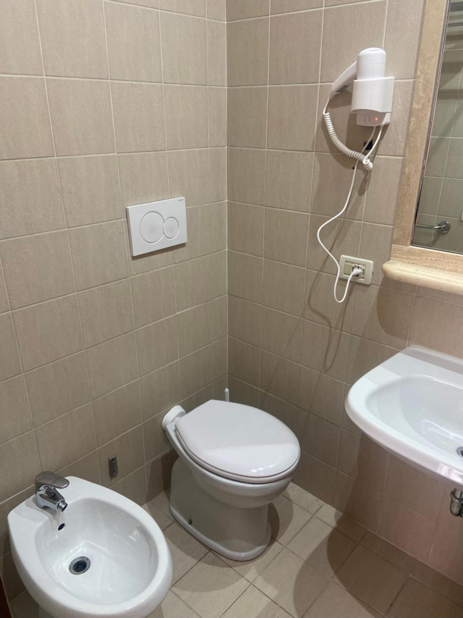 Hotel Center 3 — Photos 3